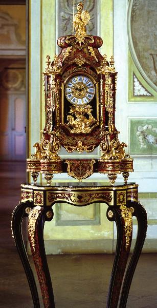 Le Ore 601 RSS in Black and Red with 24K Gold Decoration